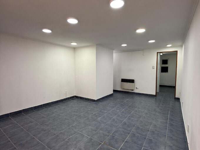 🟡 ALQUILER – LOCAL –  CENTRO📍