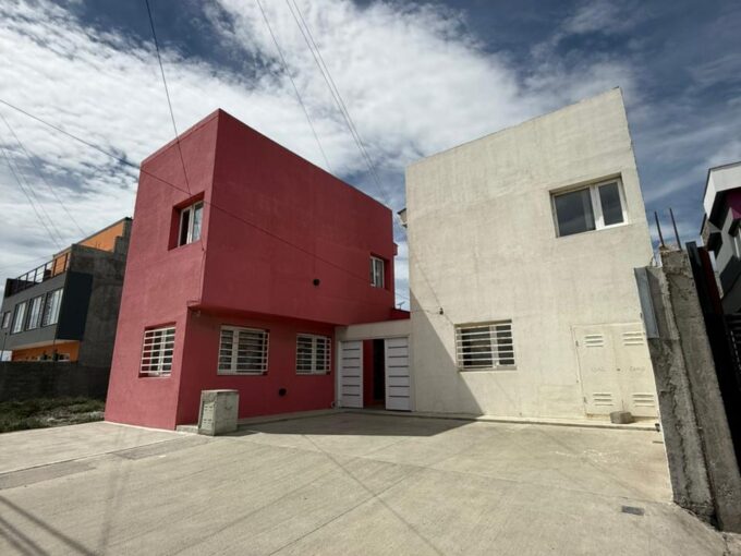 🟡 ALQUILER – DEPARTAMENTO-  DANÉS📍